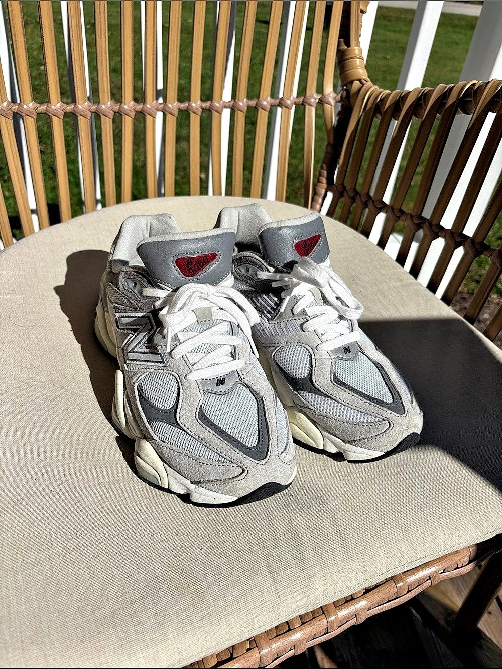 New Balance 9060 Gray & White Sneakers US 8.5